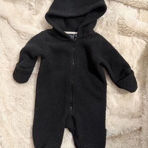 Wooly Doodle Bunting Suit Cozy Black Hooded Baby One Piece NB Newborn